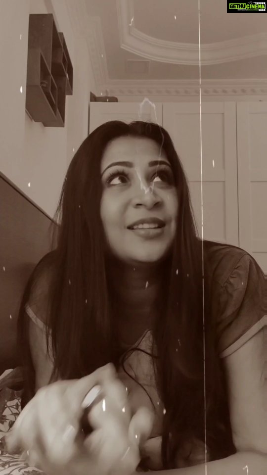Parineeta Borthakur - 1.6K Likes - Past one month was bad in terms of cold and cough. Recovered now, so couldn't stop myself from making a reel of the song that I was humming the whole day.
P.S I'm so bad at making reels that I just sing and post it as a reel😂🤦🏽♀️
.
.
#parineetaborthakur