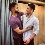 Parmish Verma Instagram - Aaj Kal De Nakli Daur Ch, Ik Aasli Yaar. True Champion. #HappyBirthday @princenarula Hamesha Aain Hikk Thokk Ke Jeena. Lots of Wishes. #YaarTeraOk