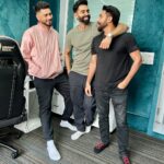 Parmish Verma Instagram - Goldy Di Height Guess Karo