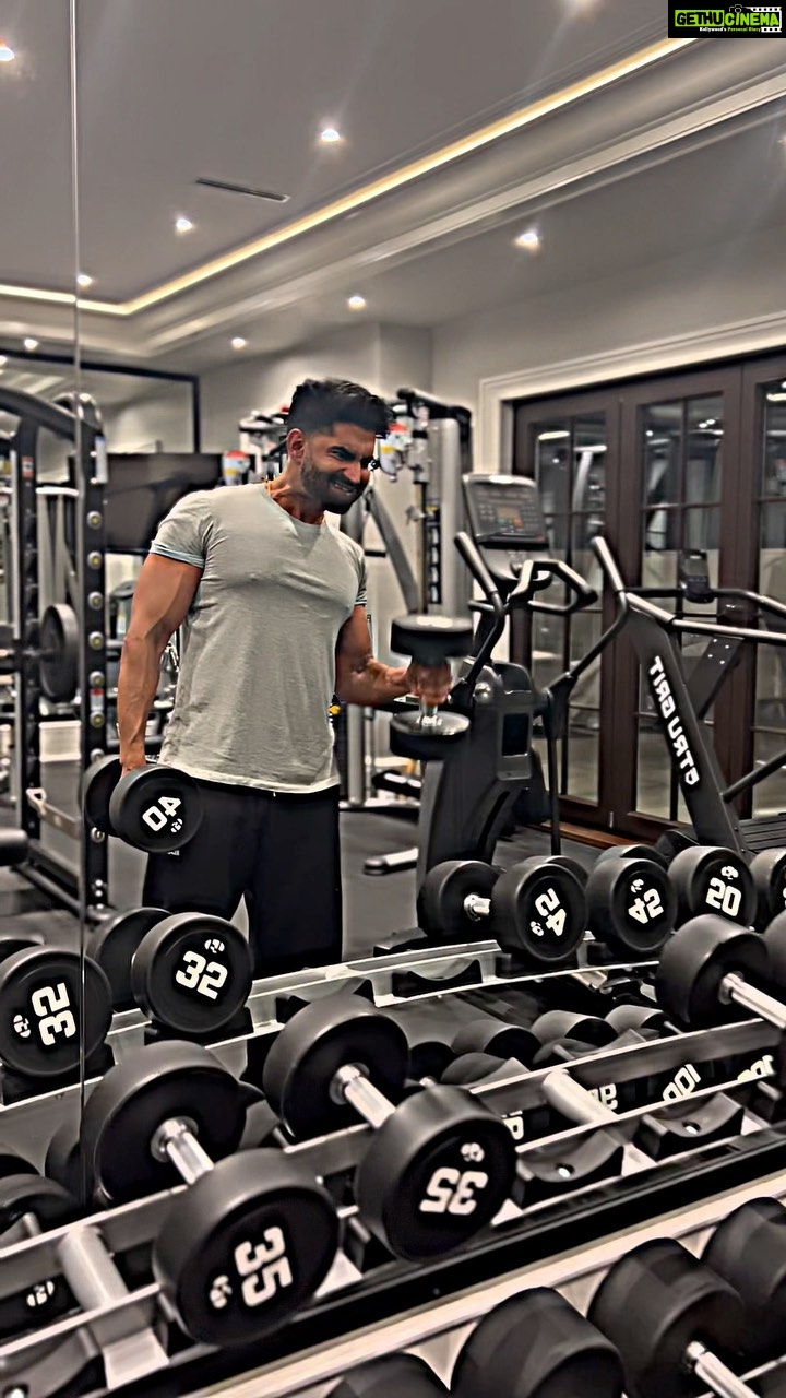 Parmish Verma Instagram - Aain Khachan Maar Maar tan ni aaunda tu Surkhiyan Ch… #Mental
