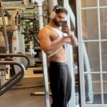 Parmish Verma Instagram – Focus on yourself, WorkHard and Be Honest.
