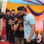 Parmish Verma Instagram - fans meet their favourite Artist but I meet my God. If it wasn’t for you all I wouldn’t be where I am. 6 years of Patience for her and a Lifetime Worth of Memories for Me. Love You All ❤️ Remember a True Admirer is worth more than a Ton of Haters.