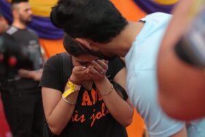 Parmish Verma Instagram - fans meet their favourite Artist but I meet my God. If it wasn’t for you all I wouldn’t be where I am. 
6 years of Patience for her and a Lifetime Worth of Memories for Me. 
Love You All ❤️

Remember a True Admirer is worth more than a Ton of Haters.