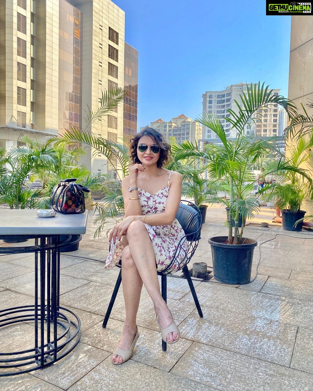 Parull Chaudhry Instagram - Some outfits speak about your personality without you saying a word Gorgeous dress @inaayajaipur Styled by @rimadidthat PR @socialsbyshi #parullchaudhry #actor #influencer #contentcreator #parullians #explore #bhagyalakshmi #jofithaiwohhithai #traveller #vlogger #chaudhryonthego #fashion #fitness #beauty #lifestyle #fashionblogger #beautyblogger #yogini #fitnessmotivation #travel #saasbahuaurbetiyaan #inaayajaipur #dress #dressoftheday #ootd #ootdindia Mumbai - मुंबई