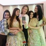 Parull Chaudhry Instagram – #aboutlastnight 

Thank you @rakesh.malhotra89 and Natasha for hosting us, an evening filled with smiles, laughter, jokes, dancing, foooood. 

We love you Raka Sir 

Many more to come. #bhagyalakshmi family Mumbai – मुंबई