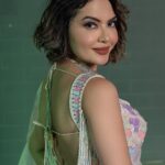 Parull Chaudhry Instagram - There is a reason that I love a Saree so much… swipe to know why? Gorgeous pre draped saree @paaneri_dadar Coordinated by @veertid_99 📸 @lokesh_learns Makeup @makeover_rituu Assisted by @motivaraminakshi Hair @arpana_baria Jewellery @ashok_satra_bridal_jewellery Location @ac0studios #parullchaudhry #actor #influencer #contentcreator #parullians #explore #bhagyalakshmi #jofithaiwohhithai #traveller #vlogger #chaudhryonthego #fashion #fitness #beauty #lifestyle #fashionblogger #beautyblogger #yogini #fitnessmotivation #travel #saasbahuaurbetiyaan #sareelove #saree #sareefashion Mumbai - मुंबई