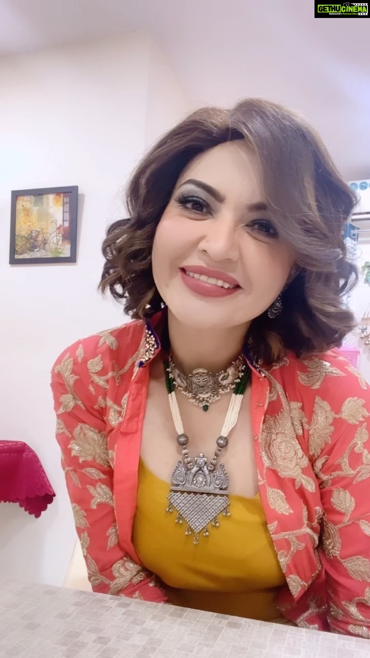 Parull Chaudhry Instagram - Outfit & styling on point @tripzarora ❤️ Jewellery @shaikhaasifa626 ❤️ Hair @maimunasayyed786 ❤️ Makeup by me 📸 @bee_vani_ ❤️ #parullchaudhry #actor #influencer #contentcreator #parullians #explore #bhagyalakshmi #jofithaiwohhithai #traveller #vlogger #chaudhryonthego #fashion #fitness #beauty #lifestyle #fashionblogger #beautyblogger #yogini #fitnessmotivation #travel #saasbahuaurbetiyaan #reels #reelsinstagram #reelsvideo #reelsvideo #trendingreels #reelsindia #reelsviral #reelsexplore Mumbai, Maharashtra
