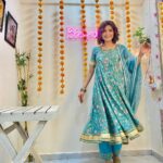 Parull Chaudhry Instagram – You know what always makes my day, a good outfit. What about you?

Cant wait to read your comments 

Outfit @thakurbaiofficial 💗

Styling & PR @rimadidthat 💗

#parullchaudhry #actor #influencer #contentcreator #parullians #explore #bhagyalakshmi #jofithaiwohhithai #traveller #vlogger #chaudhryonthego #fashion #fitness #beauty #lifestyle #fashionblogger #beautyblogger #yogini #fitnessmotivation #travel #saasbahuaurbetiyaan #parullkipaltan #ootd Mumbai – मुंबई