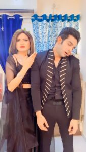 Parull Chaudhry Instagram - Wishing everyone’s favourite Ayush @gandhi_aman_ a very happy birthday ❤️ with our first reel together 

Hamaari onscreen nok jhok hamesha yun hee chalti rahe. 

Have a wonderful birthday and a fabulous year ahead 

#reels #reelscomedy #funnyvideos #funnyreels #bhagyalakshmi #zeetv #amangandhi #parullchaudhry