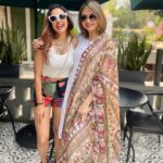 Parull Chaudhry Instagram – Rang barse🎉🎉 @maeramishra @parullchaudhry 
.
.
.
.
.
#holi #ootd #love #bhagyalakshmi #explore