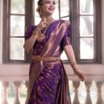 Pooja Banerjee Instagram – There is something beautiful and mesmerising about South India, sarees, songs, folklores, music, food and people. I have always been drawn by their culture, way of worshipping and most importantly the elegance of the ladies in South silk saree.  Now I wanna attend a south-Indian Wedding 🥹❤️🧿 #PoojaBanerjii #SouthSilk #SilkSaree #NewMamma #NewMom #MammaofSana  HMU- @vglow_makeupandhair 📸- @alessandraramosstudio