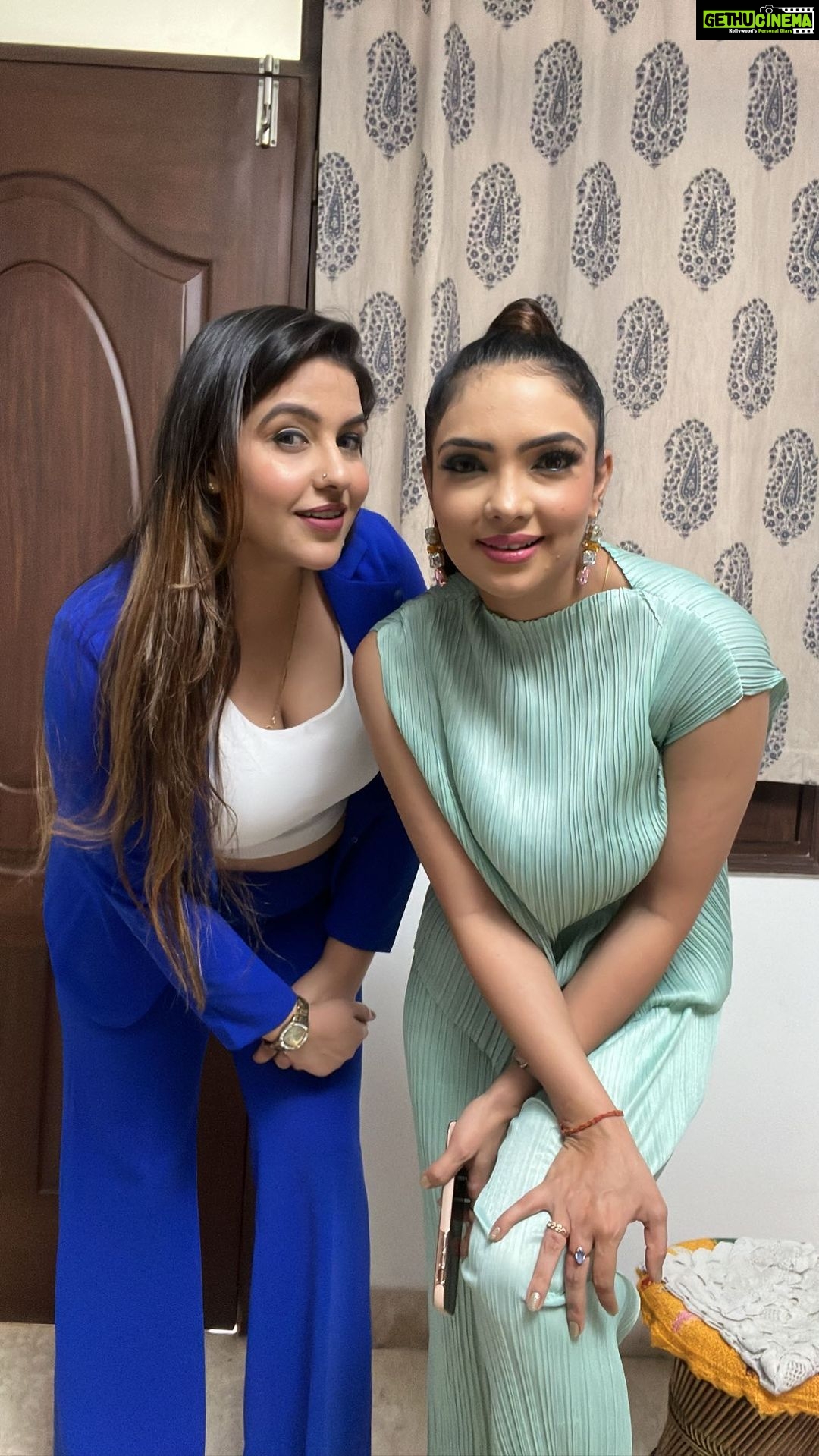 Pooja Banerjee Instagram - Makeup Done @nehabhambrimakeovers Book your Slot 🔐 📞 9711476909 Stunner ⭐️ I mean how gorgeous one can be 😍 @poojabanerjeee @sandeepsejwal #reels #ac #actores #tv #explore #reelsinstagram #instagram #destinationwedding #babylove❤️ #babycare #loveforever #mom #daughter #mohbad #bridalmakeupartist #worldwild