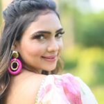 Pooja Banerjee Instagram - Reeling it this festive season… #BhaiDooj #SareeLove #foreverloveforsaree #IndianWear Saree by @labelkanupriya shot by @atreo_akash HMU BY @makeup_by_pinky #PoojaBanerjii #festiveseason
