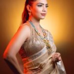 Pooja Banerjee Instagram - This Diwali be a 🔥 #PoojaBanerjii #SareeLook #sareeLove #IndianWear #Sareelook #diwali #diwali2022 New Delhi