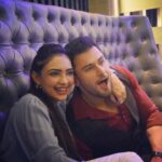Pooja Banerjee Instagram – Ab Kya khurafati kar rahe hain #Pihu aur #Angad Janne ke liye dekhiye #badeacchelagtehain2 on @sonytvofficial @muktadhond @shreya_nehal