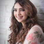 Pooja Banerjee Instagram – Be Your Kind of beautiful!!! #AboutLastWeek #PoojaBanerjii #NewMomma #MammaofSana HMU – @vglow_makeupandhair
Jwellery by- @sonisapphire
Shot by- @alessandraramosstudio