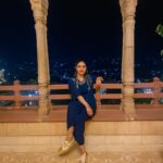 Pooja Banerjee Instagram - #aboutlastnight enjoyed some authentic #RajsthaniFood and one my favourite #LaalMaasakojg with some #kalbeliyadance @neemrana.hotels you are you’ve mesmerised me to the fullest ❤️ @neemrana.hotels #neemranahotels #heritagehotel #boutiquehotel #bespokeexperience #weekendgetaway #weekendvibes #weekendmood #fortpalace #restoration #hiddengems #art #architecture #indianhistory #indianhospitality #PoojaBanerjii #NewMom #MomLife ensemble courtesy- @chiquestudio Neemrana Fort Palace