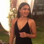 Pooja Banerjee Instagram - #ThrowbackThursday can you guess the show by looking at this photo ?? #PoojaBanerjii #NewMommy #NewMom #MomLife #Throwbacks #FromTheArchives