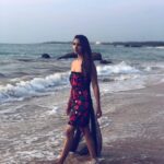 Pooja Banerjee Instagram - Actor @poojabanerjeee Styled by @thedotdiary @thedottstyle Outfit by @labelamairaagicha