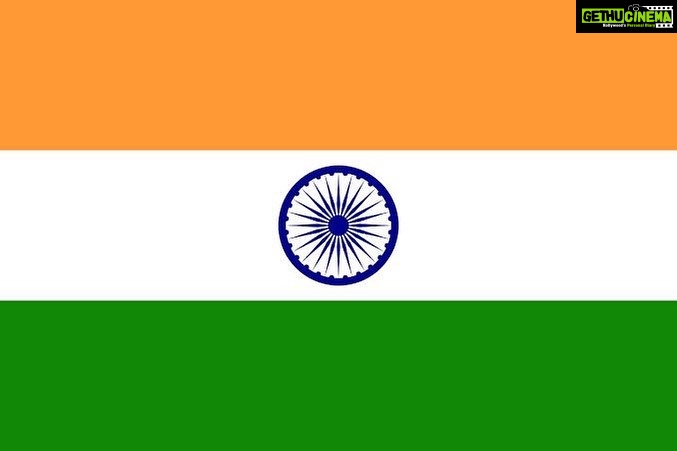 Pooja Banerjee Instagram - Happy Independence Day… Jai Hind! #IndiaAt75 #AzadiKaAmritMahotsav #IndependenceDay2022 #JaiHind
