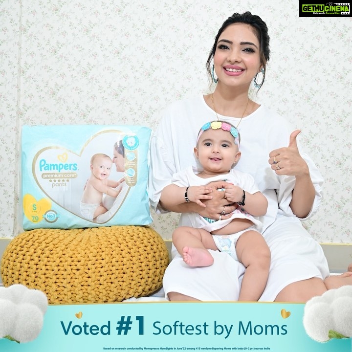 Pooja Banerjee Instagram - My little munchkin has been in love with the Pampers Premium Care diapers since the time she started wearing it. The 360 degree cottony softness always keeps her feeling super comfortable and gives her the feeling of everywhere soft soft. She is all smiles and so am I! Go, give your baby the softest embrace and an all-encompassing feeling of comfort with Pampers. @pampersindia #Ad #paidpartnership #Pampers #PampersTribe #PampersIndia #SoftSofteverywhere #Cottonysoft #PampersBaby #PampersMom #PampersPremiumCare #diaperbaby #diapers #diaperchange #babydiaper #PoojaBanerjii #NewMom #MammaofSana