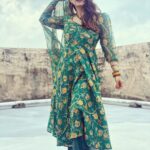Pooja Banerjee Instagram - Happy Hariyali Teej … ensemble by @ambraee_ styled by @anusoru @nidhikurda juttis by @kala.india #PoojaBanerjii #NewMom #MomLife #BlueMermaid Bhubaneswar, India