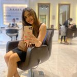 Pooja Banerjee Instagram - Good hair day (only for a day)… and to post this picture , it is almost night 🤪#newmom #momlife #PoojaBanerjii #nofilter #nomakeup