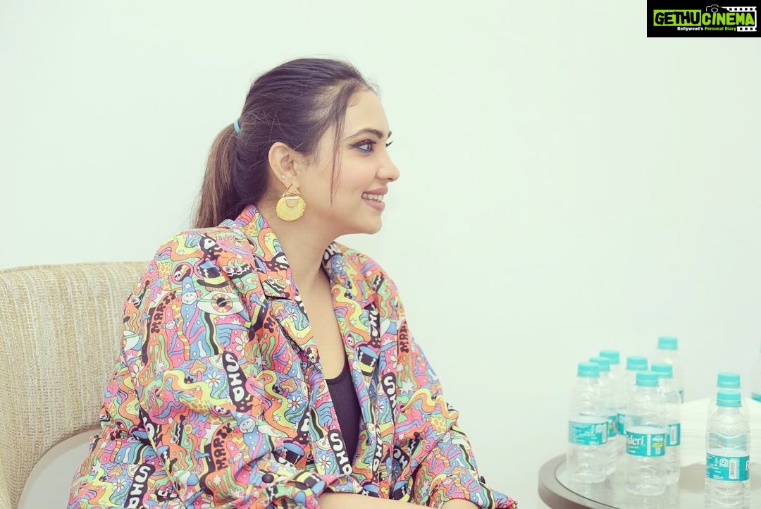 Pooja Banerjee Instagram - Glimpses from the #metameetupbhubaneswar Thank You @poojabanerjeee @sandeepsejwal for being a part of this event. It was wonderful to have you both and listen about your meta experience. Picture Courtesy: @santosh__babu