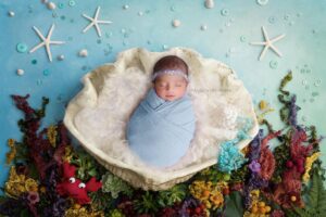 Pooja Banerjee Instagram - Our water baby @sanassejwaal ❤️❤️❤️❤️❤️ @falgunikharwaphotography thank you for this picture ❤️🧿 @sandeepsejwal and I had always dreamed of having Our water Baby in our arms!! And there is she is!! This is my favourite edit from @sanassejwaal first photo shoot ♥️ #PoojaBanerjee #SandeepSejwal #SanaSSejwaal #BabyPoo #SejwalJr.
