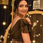 Pooja Banerjee Instagram - मनमर्ज़ियाँ #PihuKapoor #BadeAcheLagteHain2 @sonytvofficial @muktadhond @shreya_nehal @rimzhimsain
