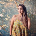 Pooja Banerjee Instagram - Thank you my lovely, beautiful Insta Family for always being there for me… After a pretty long time , was just chilling at home on this Mother’s Day whilst @sanassejwaal was asleep.. I love you all!!! Happy Mother’s Day to all the beautiful moms!!! Every mom deserves all the love of the world ❤️🧿 everyday is a Mother’s Day … But don’t forget to take care of yourself and most importantly don’t forget to love thy self!!! #PoojaBanerjee #BlueMermaid #NewMom #MommaofSana outfit by @amoree.india wallpaper by @wallmantra
