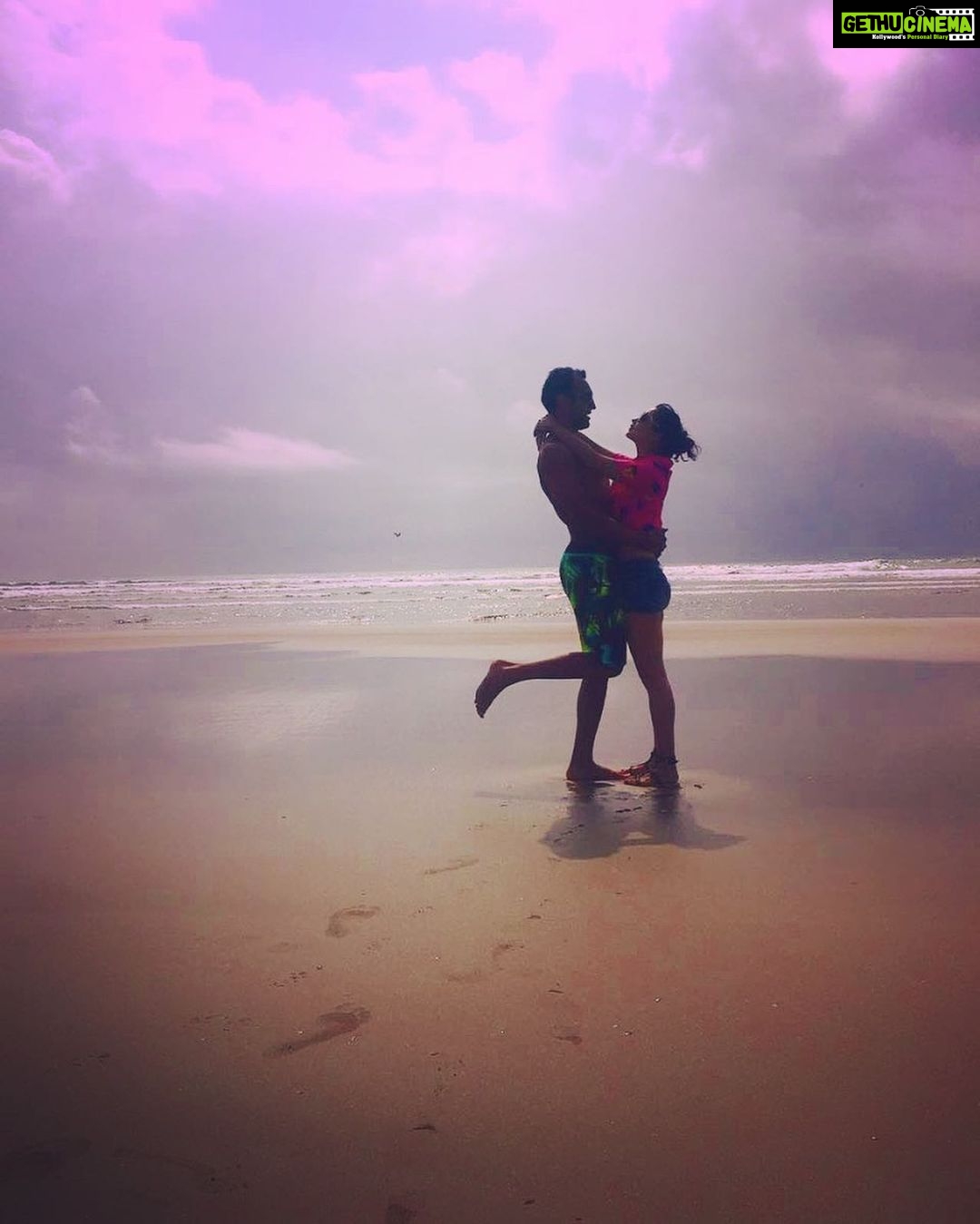 Pooja Banerjee Instagram - Happy Valentine’s Day @sandeepsejwal I want to write an essay about us, can write songs about us but I know you are not a connoisseur of the cliché stories… well in that case, I’ll summarise with just saying I Love You to Infinity & Beyond… ♾🧜🏻♀️