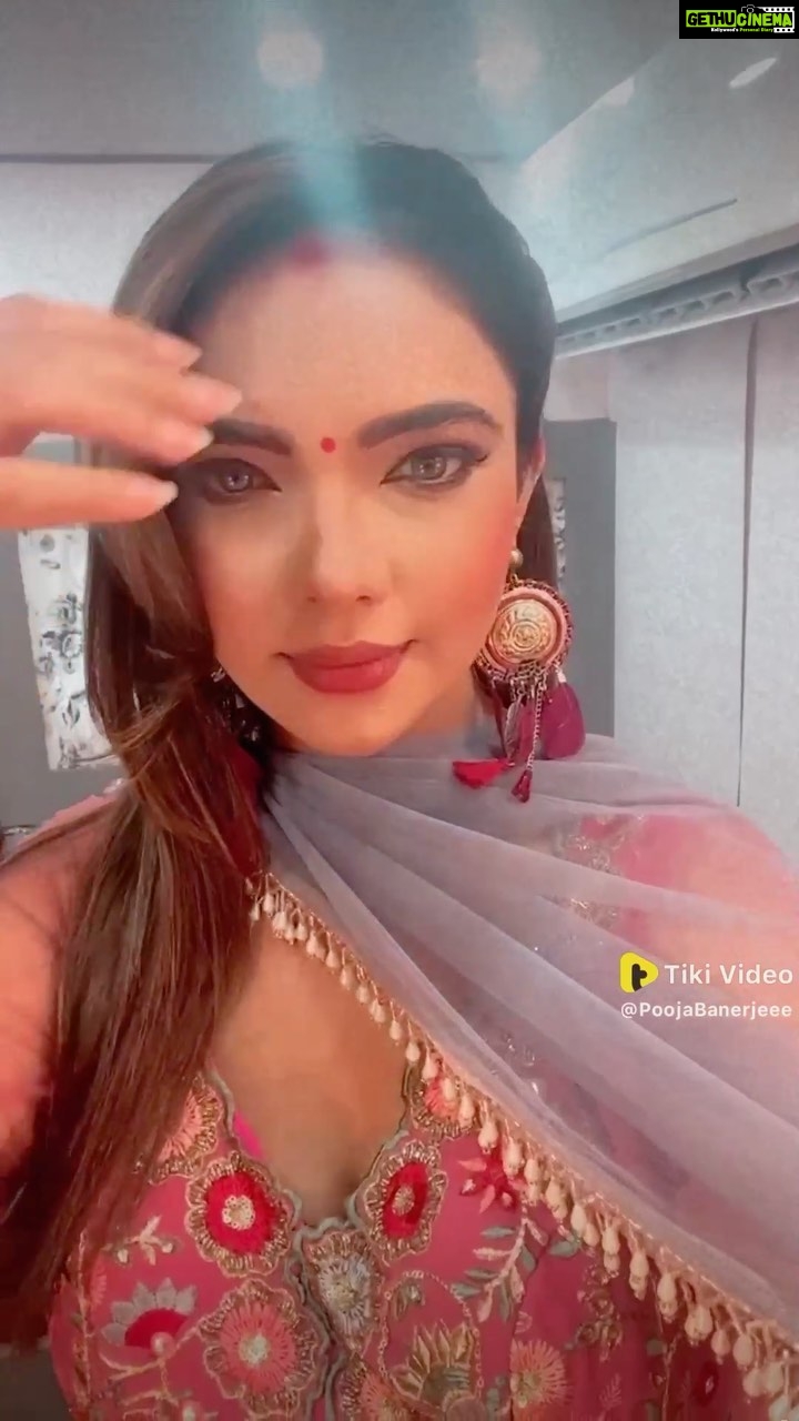 Pooja Banerjee Instagram - #sajdhajkemaizarabanthanke #PoojaBanerjee #RheaMehra #KumKumBhagya #MommyToBe #Preggo #PreggoLife @tikiappofficial