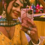Pooja Banerjee Instagram - #lohrilook of #KumKumBhagya #RheaMehra #PoojaBanerjee #BlueMermaid #Reels #reelitfeelit❤️❤️ co-ord set by @sttavoss @mouliroy hair styling by @gulshanmazher123 MAKE UP BY @vinodsingh5913