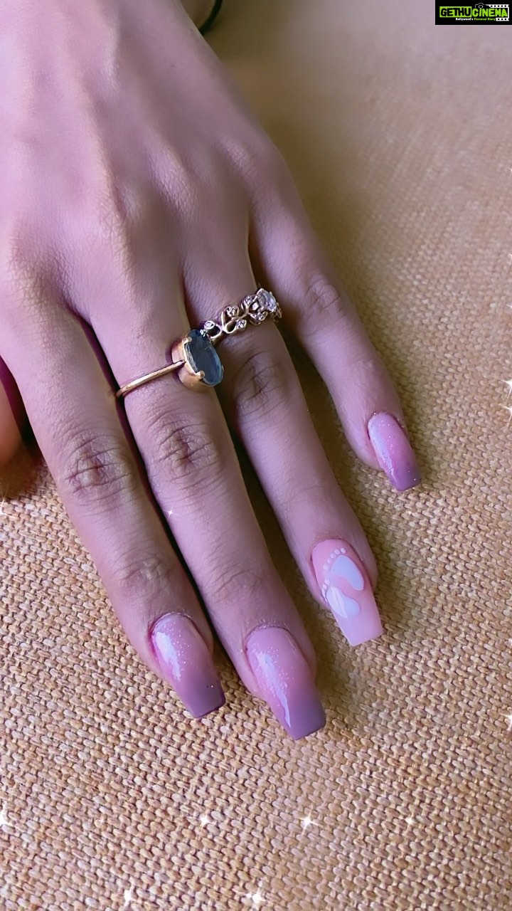 Pooja Banerjee Instagram - Thank you for the pretty nails @pamperandshine_beautylounge 💅 ❤️ #BabyShowerSaga #BabyShower #BabyPoo