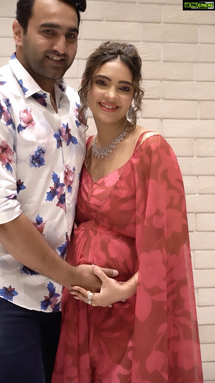 Pooja Banerjee Instagram - #BabyShowerSaga #SandeepSejwal #PoojaBanerjee #BlueMermaid #SejwalJr. #BabyPoo #Preggo #PreggoLife #reels #reelitfeelit