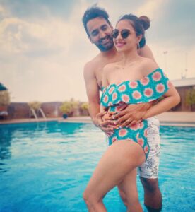 Pooja Banerjee Instagram - 🤰 MY FAMILY ThREE ❤️ #Blessed  #NEWbeginnings #BlueMermaid #SandeepSejwal #PoojaBanerjee 🧿 swimsuit by @hunkemollerindia