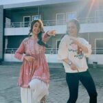Pooja Banerjee Instagram – The Kapoor sisters👯‍♀️ 
Following the trend💃🏻💃🏻
#trendingreels #reelitfeelit #instagramreels #reelsinstagram #tayreels #behindthescenes #bts #happywednesday#balh2 #pihu #prachi