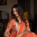 Pooja Banerjee Instagram – Happy Diwali… May This Diwali bring peace, prosperity,love and light in your life … Styled by @thedotdiary @thedottstyle 
Outfit by @gopivaiddesigns
Earrings by @koharbykanika
Makeup & Hair by @jhanvimehta_mua_
Clicked by @captis.studios.fashion. #PoojaBanerjee #GopiVaid #Diwali #DiwaliOutfit #Bluemermaid #MomToBe New Delhi