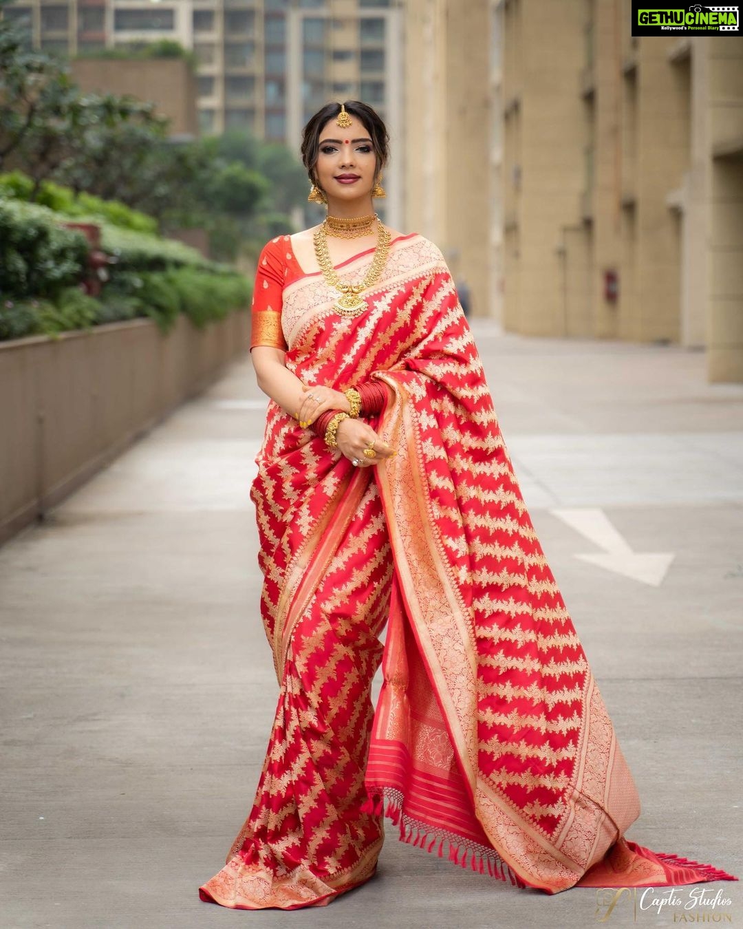 Pooja Banerjee - 48.1K Likes - Most Liked Instagram Photos
