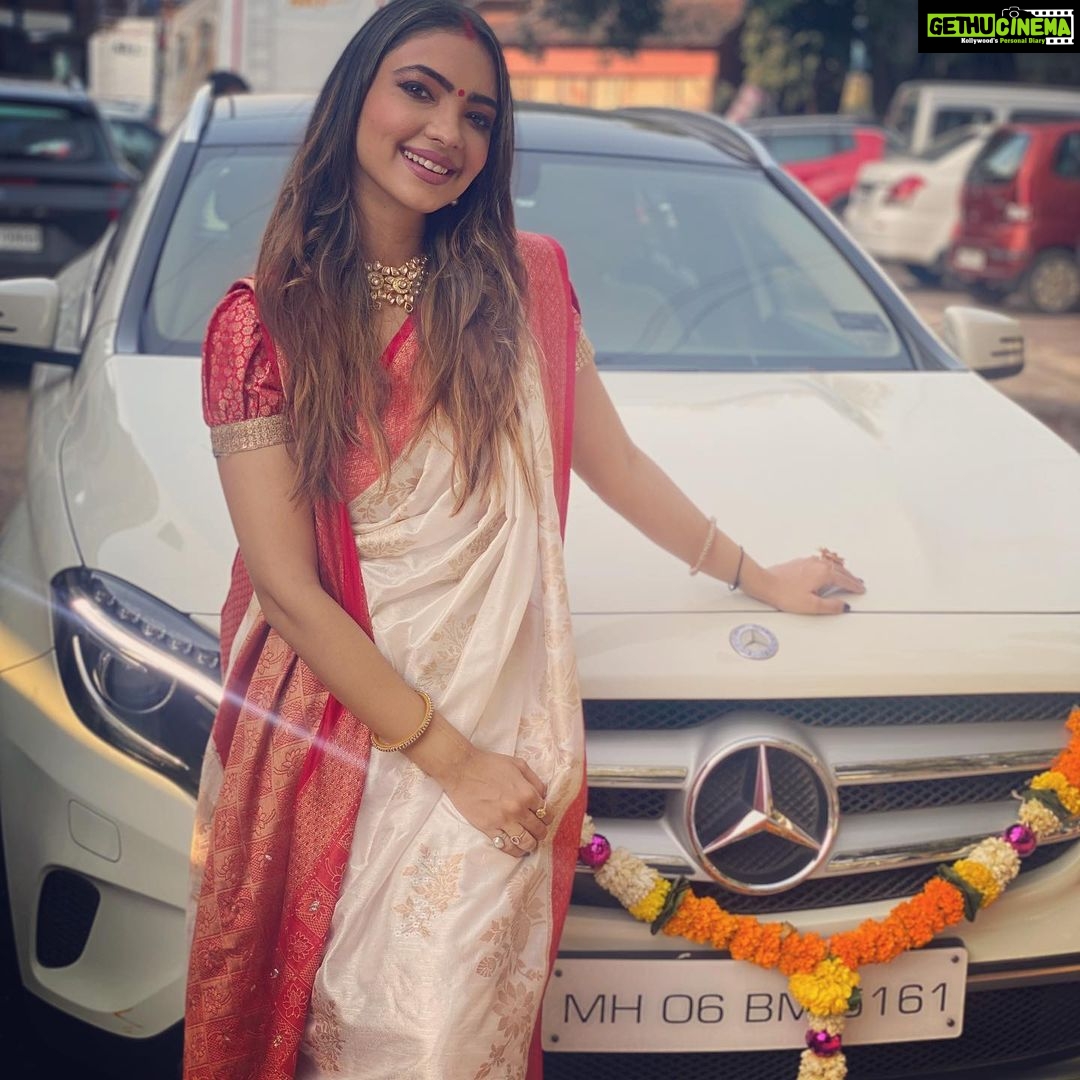 Pooja Banerjee - 52.9K Likes - Most Liked Instagram Photos