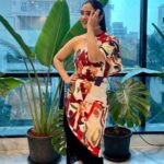 Pooja Banerjee Instagram – Every piece of you is a burst of beautiful 💫
Styled by @thedotdiary @thedottstyle
Outfit by @ikichic_official
Makeup by @jhanvimehta_mua_ #PoojaBanerjii #MammaOfSana #NewMom #PihuKapoor #Ootd