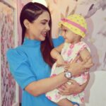 Pooja Banerjee Instagram – Being #MammaofSana & #PihuKapoor ❤️ When @sanassejwaal comes to visit me on the sets of #badeacchelagtehain2 #Bts #MakeUpRoomDiaries #MakeUpRoom #PoojaBanerjii #SanaSSejwaal #MomLife #keepingitreal #momdaughter #Daughter