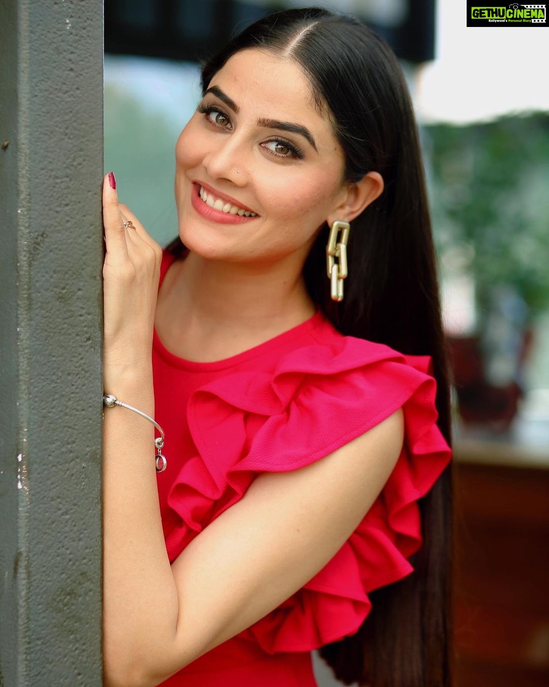 Prabh Grewal Instagram - 𝓚𝓮𝓮𝓹 𝓼𝓶𝓲𝓵𝓲𝓷𝓰... ❤️
