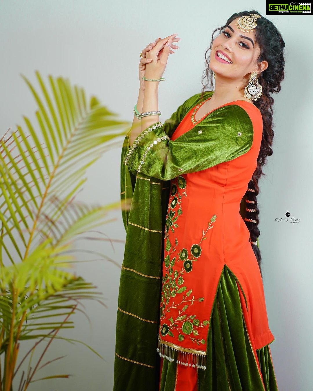 Prabh Grewal Instagram - Mathe te chamkan valβ¦β₯οΈ . . . π @faizah.in π @janvichauhanmua πββοΈ @hairstylist_laddi312 πΈ @capturing_master #prabhgrewal #prabhgrewalofficial