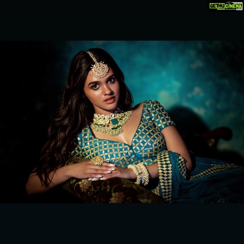 Pranali Rathod Instagram - Aankhein hamein raas aa gayi Ab hum yahaan se jaaye kahan✨