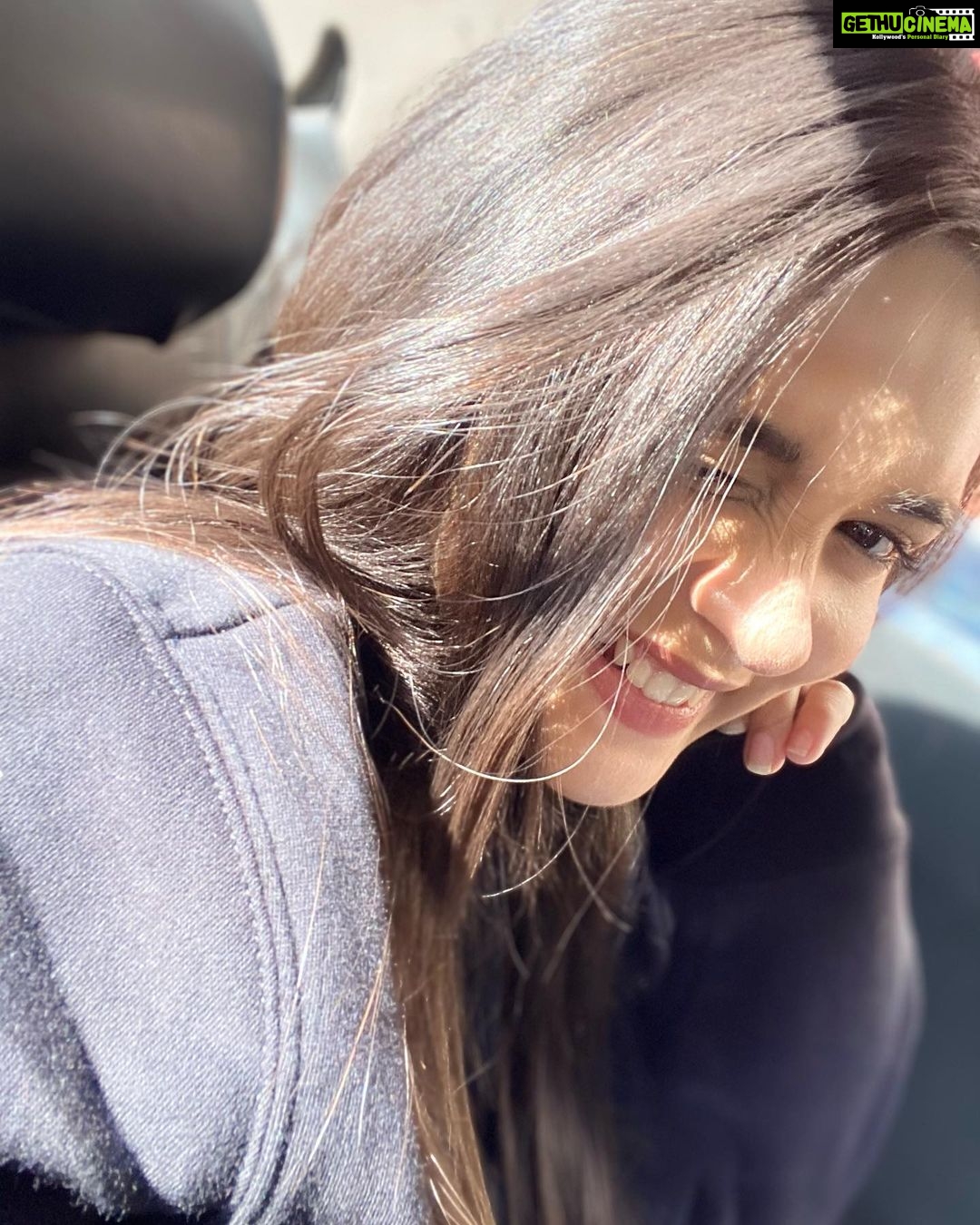 Pranali Rathod Instagram - i’m a sunflower a little funny🌻