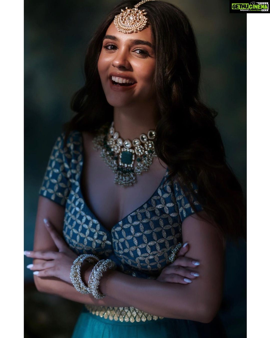 Pranali Rathod Instagram - It’s a good day to be Savage😈 but till then we can just Smile 😄