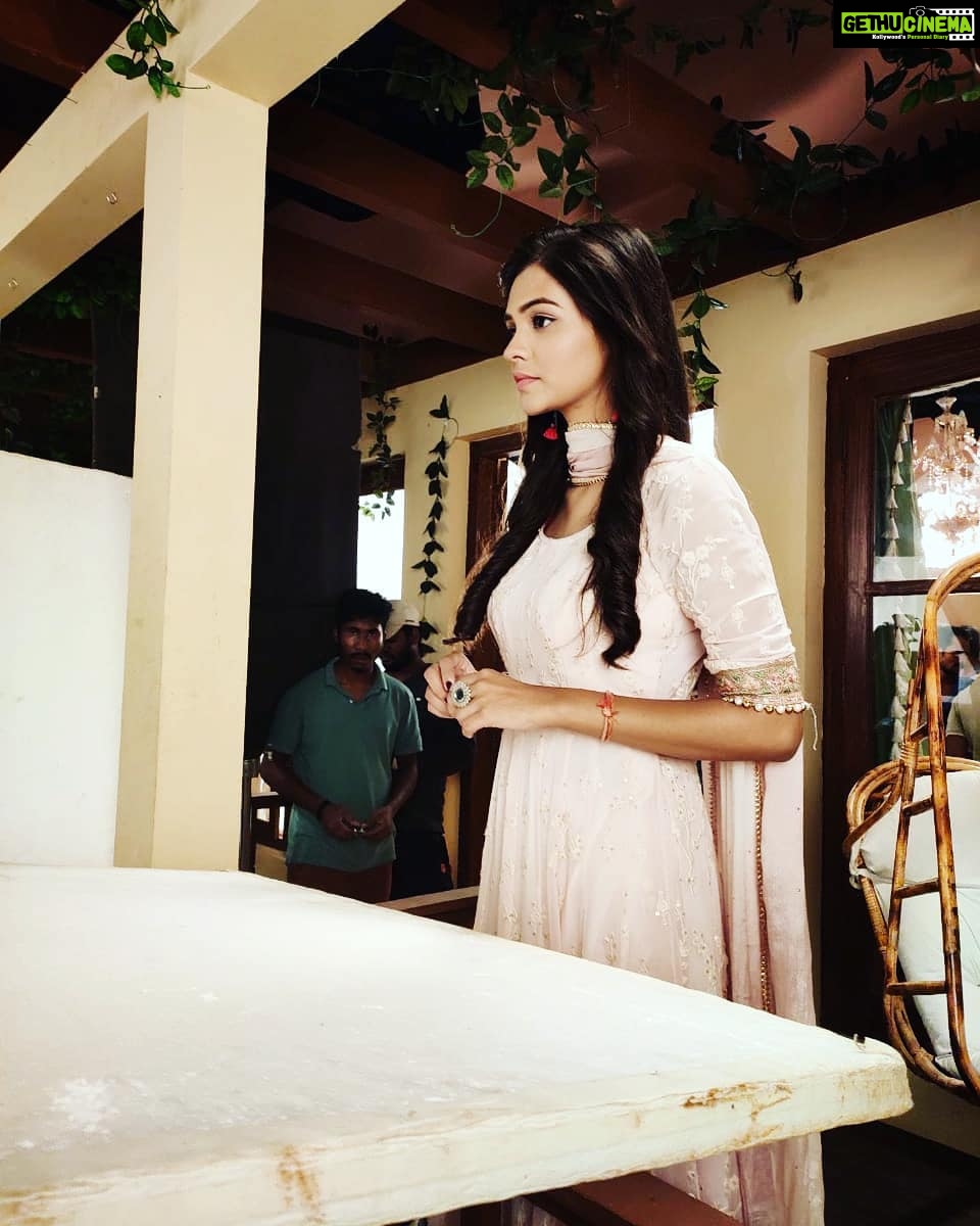 Pranali Rathod Instagram - #workmodeon 💃❤️