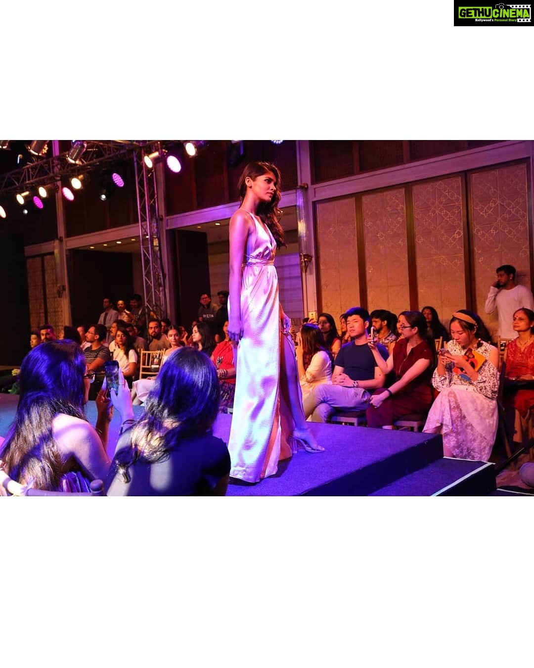 Pranali Rathod Instagram - 💋💅 @shein_in Choreographer- @muzamilaziz #sheinxme #sheinpartyoutfit #sheinrampshow #alwaysexcited